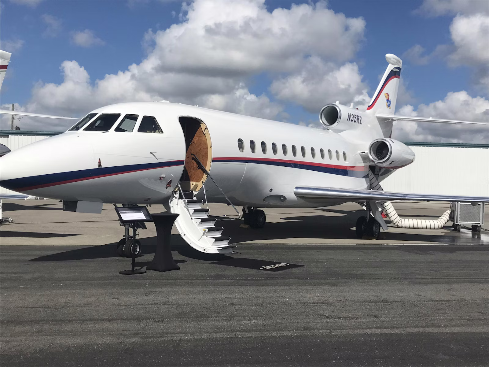 cheap flights from Barcelona to Manchester